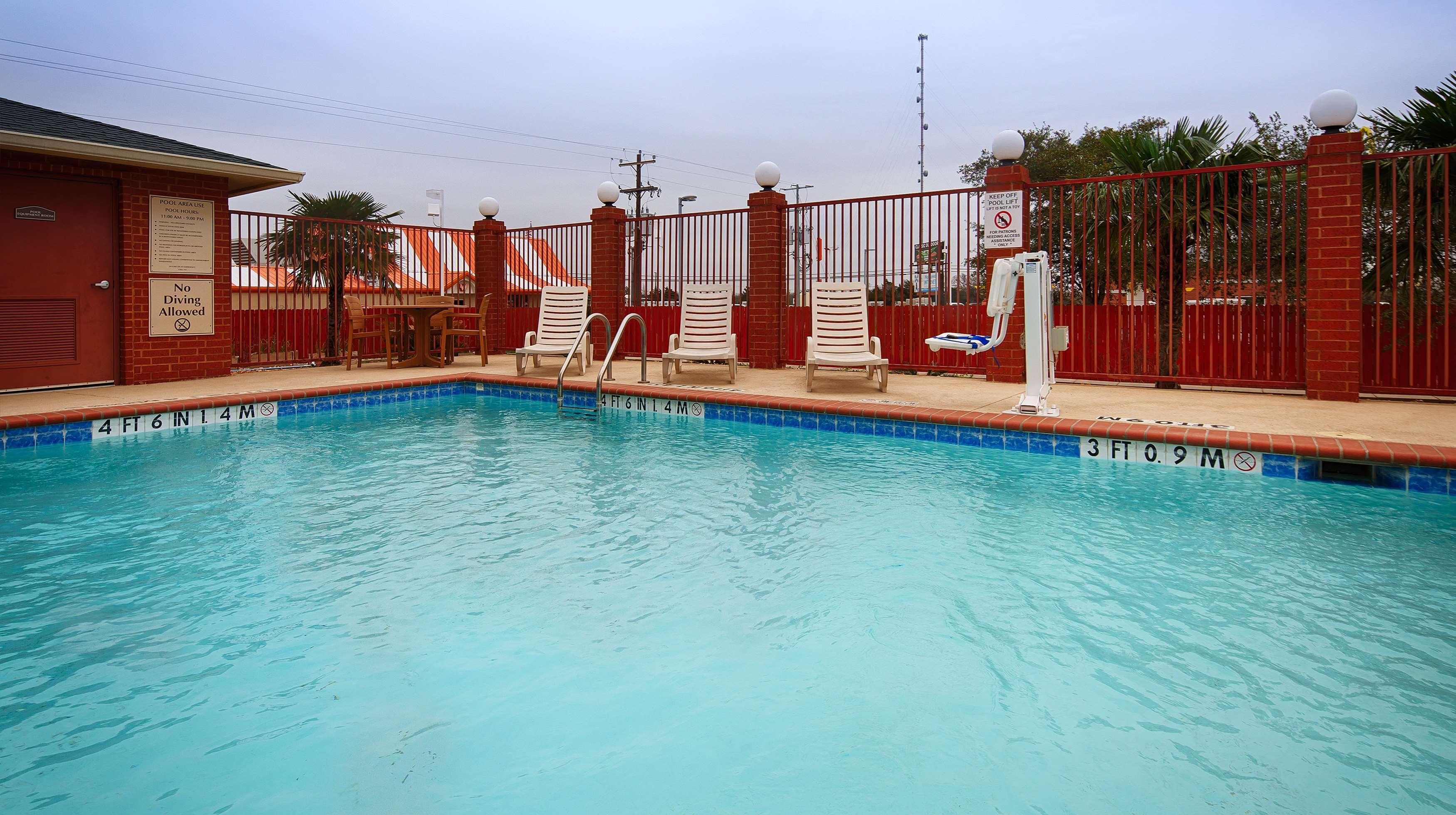 Best Western Giddings Inn & Suites Eksteriør bilde